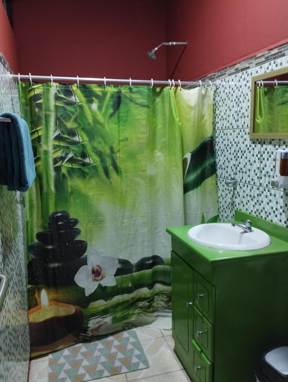 Cabinas Hukats Secret Jungle Puerto Viejo de Talamanca Zewnętrze zdjęcie